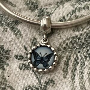 💯 Authentic Retired Butterfly Cameo Dangle Charm Extremely Rare!
